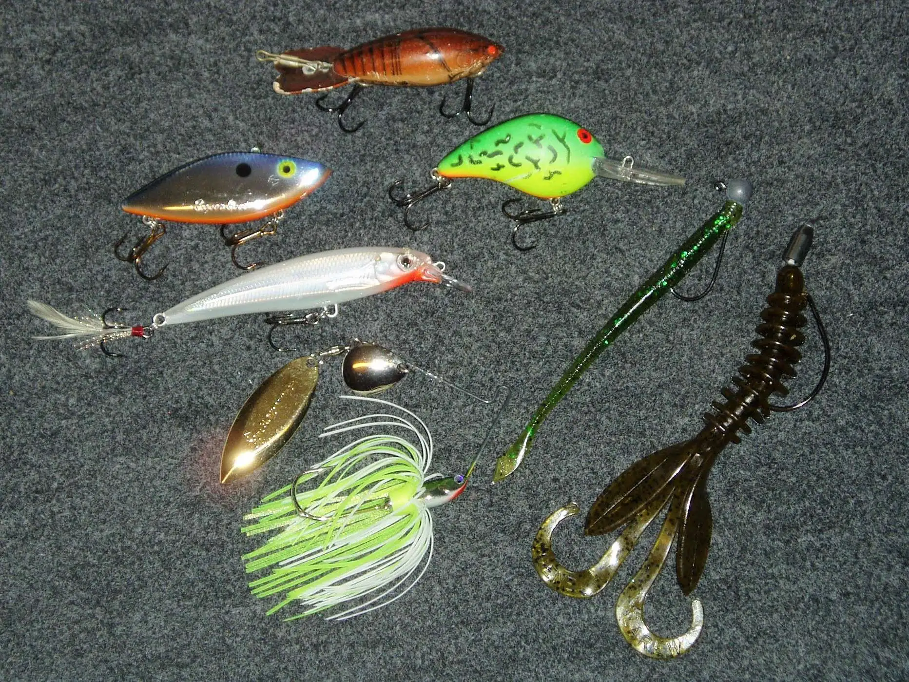 natural color lures for fall bass fishing